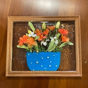 3-D FLOWER POT SET IN RESIN ON GLASS